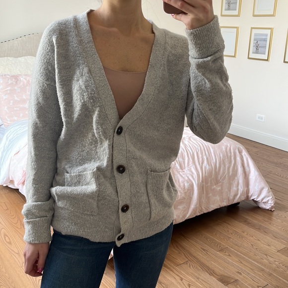 DEX - OVERSIZED LONG BUTTON DOWN CARDIGAN - Picture 5 of 15